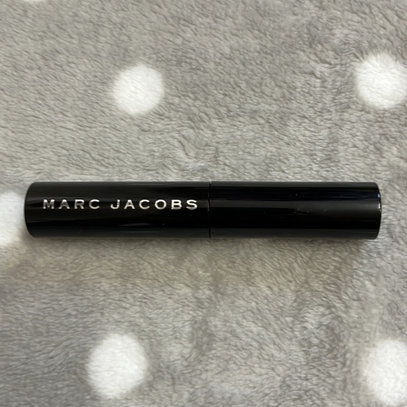 Marc Jacobs Velvet Noir Major Volume Mascara - Picture 2 of 4
